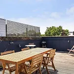 Superb Duplex In Prime Area Of London