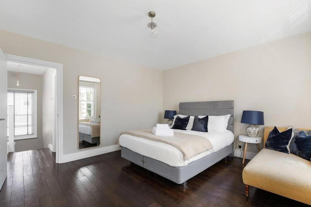 Superb Duplex In Prime Area Of * Londra